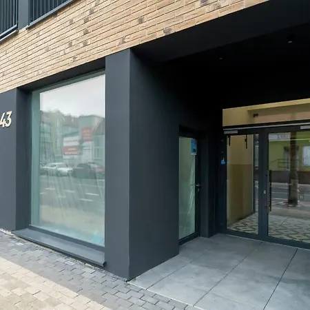 Cozy And Bright In By Renters